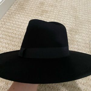 Vici Evelyn Felt Black Hat 👒